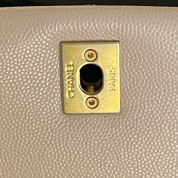 ‼️SOLD‼️Chanel 20A Fashion Therapy Medium Flap - Picture 11 of 13